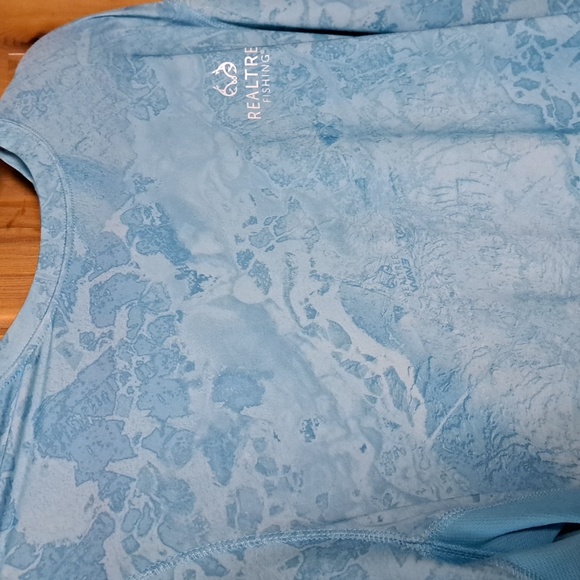 SALE Realtree fishing men L/ BUNDLE ONLY - Picture 6 of 9